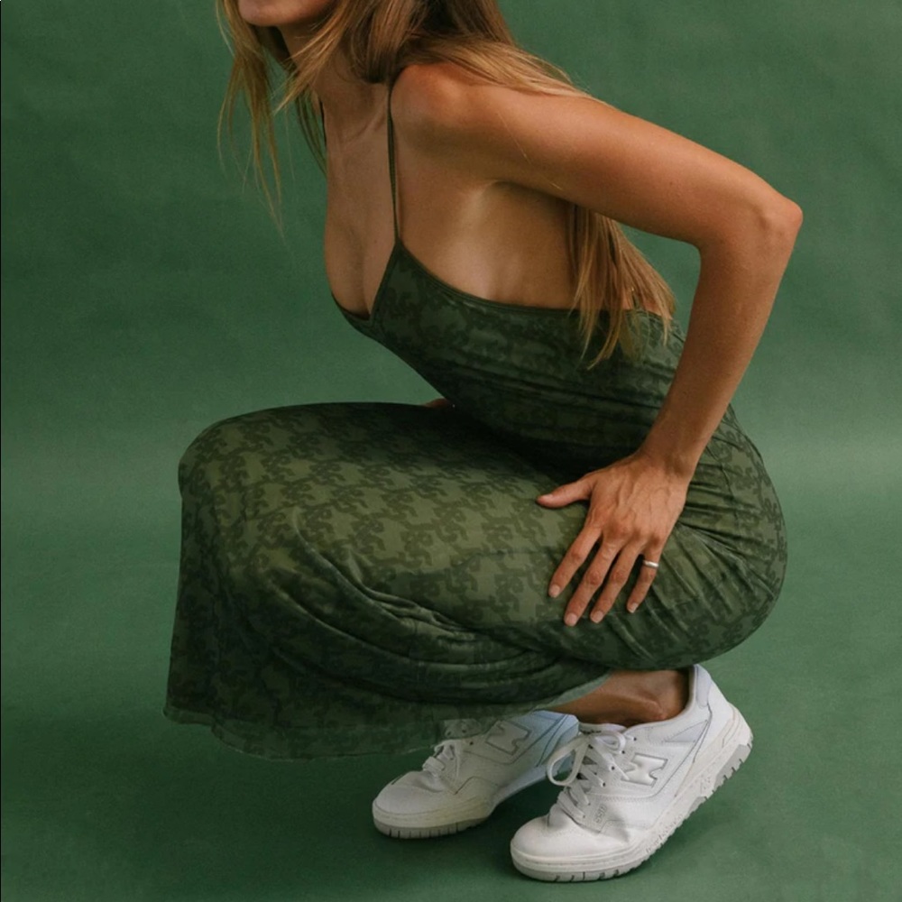 JAGGER & STONE DEMI MESH MAXI DRESS KHAKI

Princess Polly